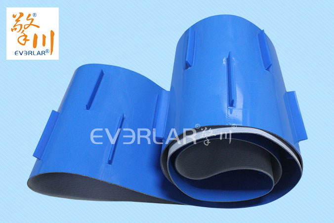 藍色PU輸送帶加擋板耐磨耐油耐腐蝕工業皮帶定制