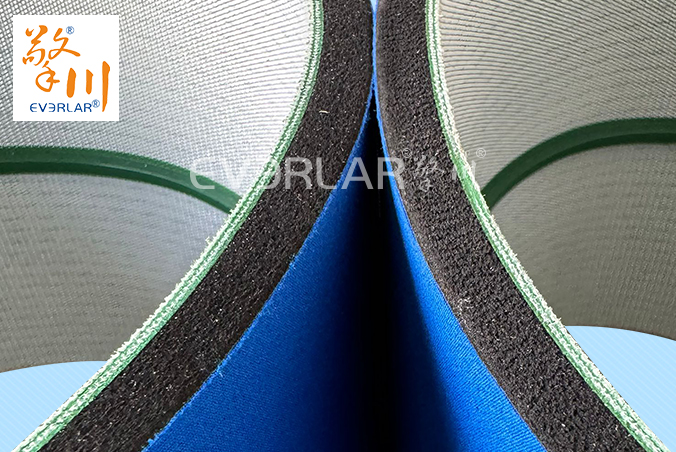 藍色泡棉輸送帶加導條耐磨降噪防滑工業皮帶