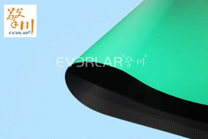 綠黑PU輸送帶耐磨耐切割耐腐蝕工業皮帶定制