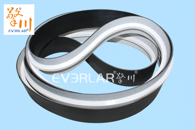 黑色PVC輸送帶加導(dǎo)條耐油耐腐蝕耐高溫工業(yè)皮帶定制 黑色PVC輸送帶加導(dǎo)條耐油耐腐蝕耐高溫工業(yè)皮帶定制