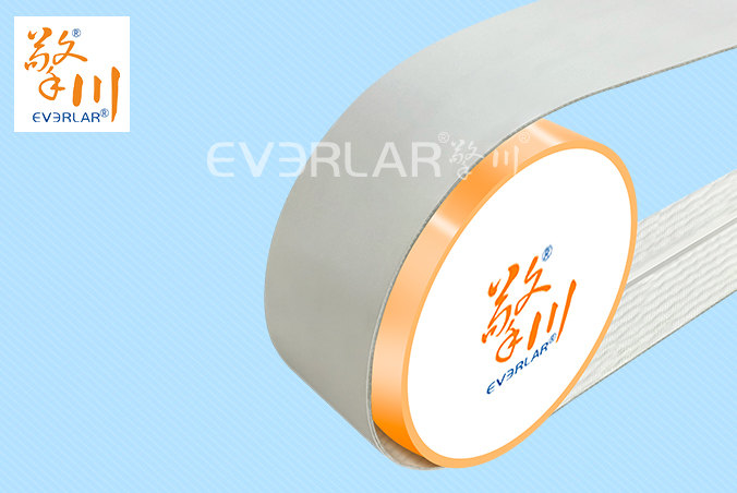 白色食品級PU輸送帶加導(dǎo)條耐磨耐油日化行業(yè)輸送機械皮帶加工定制 白色食品級PU輸送帶加導(dǎo)條耐磨耐油日化行業(yè)輸送機械皮帶加工定制