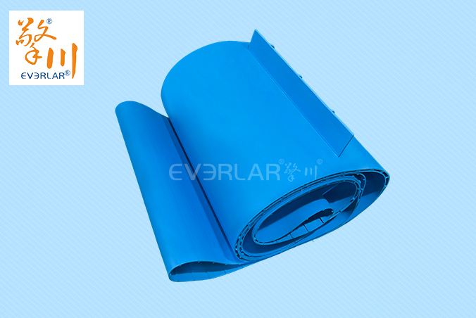 易清潔TPU加擋板輸送帶藍色食品級防溢抗污生產線設備傳送帶