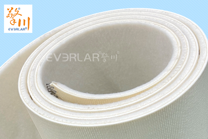 白色單面毛氈加鋼扣耐磨防滑電子制造汽車裝配物料輸送帶 白色單面毛氈加鋼扣耐磨防滑電子制造汽車裝配物料輸送帶