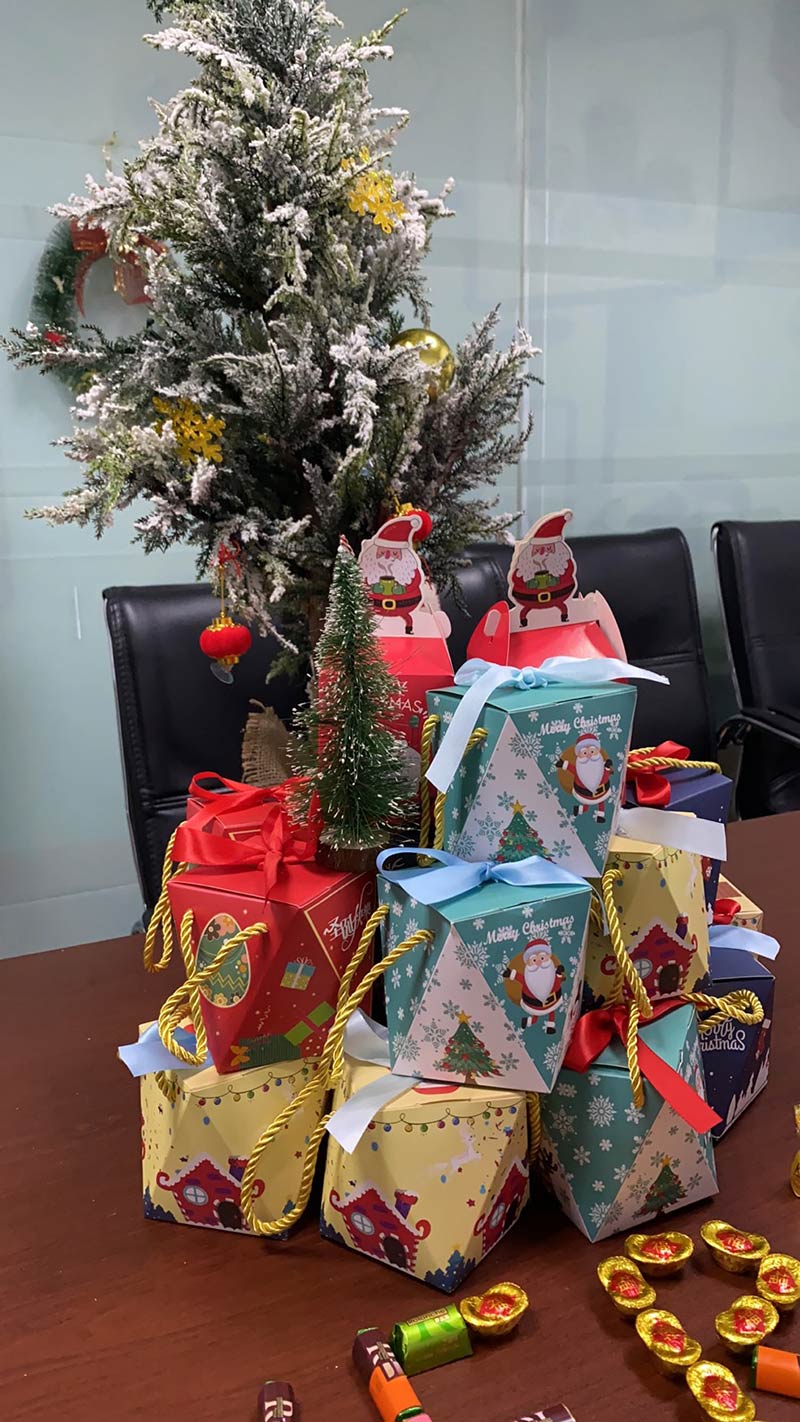 擎川EVERLAR祝大家圣誕節快樂